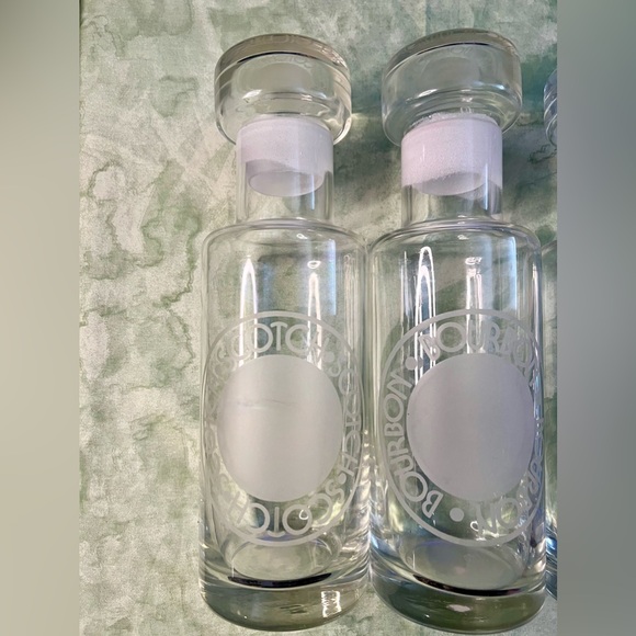 of 3 Vintage Spirits Glass Decanters - Picture 3 of 12